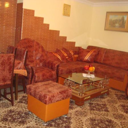 Apartment Narine Yerevan Bagian luar foto