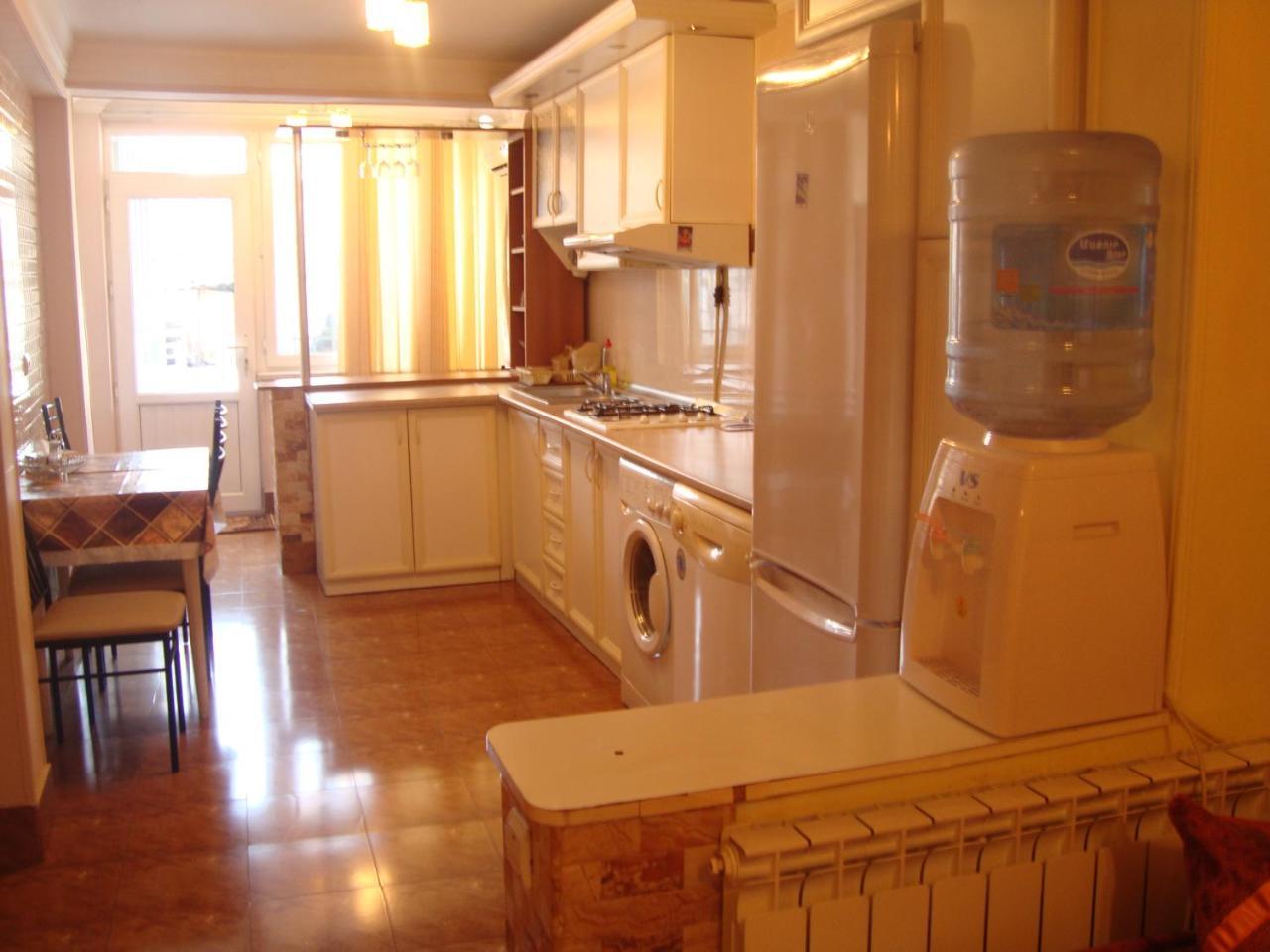 Apartment Narine Yerevan Bagian luar foto