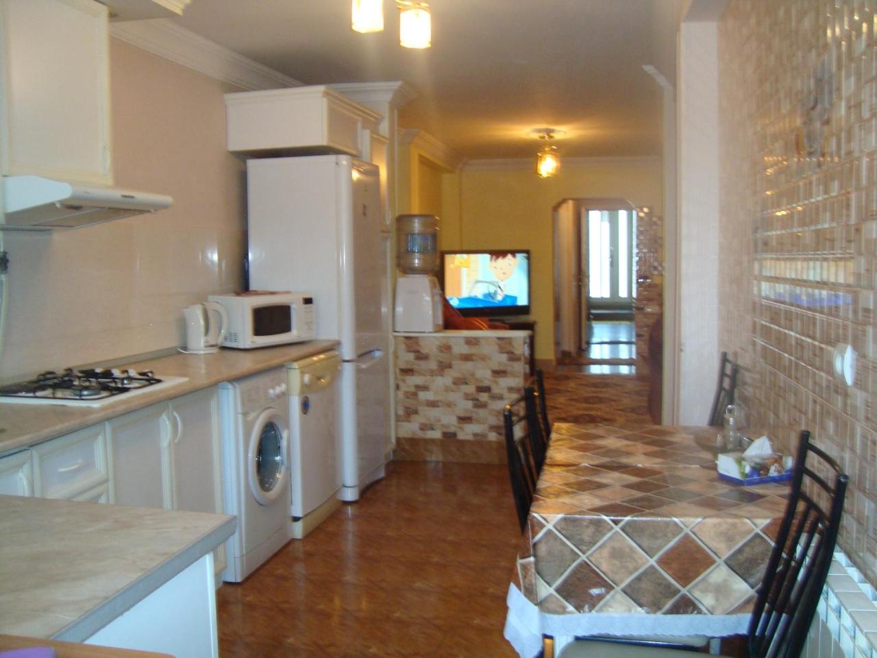 Apartment Narine Yerevan Bagian luar foto