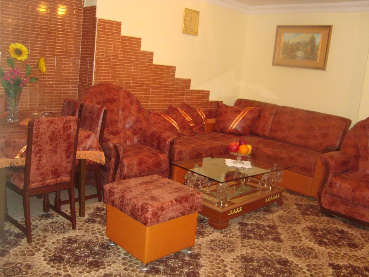 Apartment Narine Yerevan Bagian luar foto